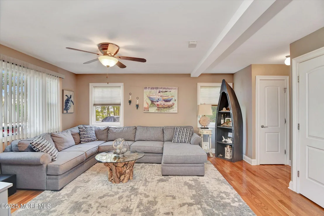 Photo of 7 Cedar Island Drive