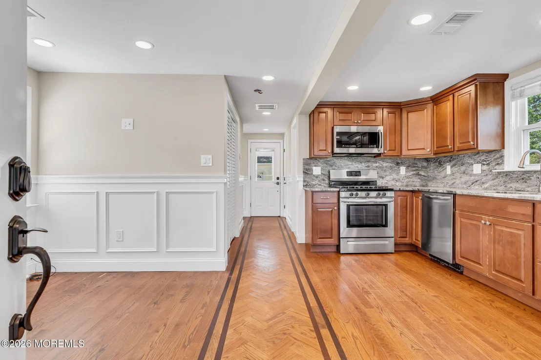 Photo of 439 Clark Avenue