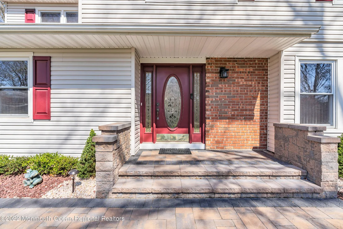 Photo of 7 Algonquin Drive