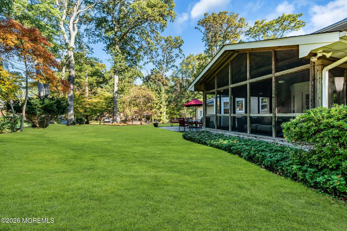 Photo of 17 Horicon Drive