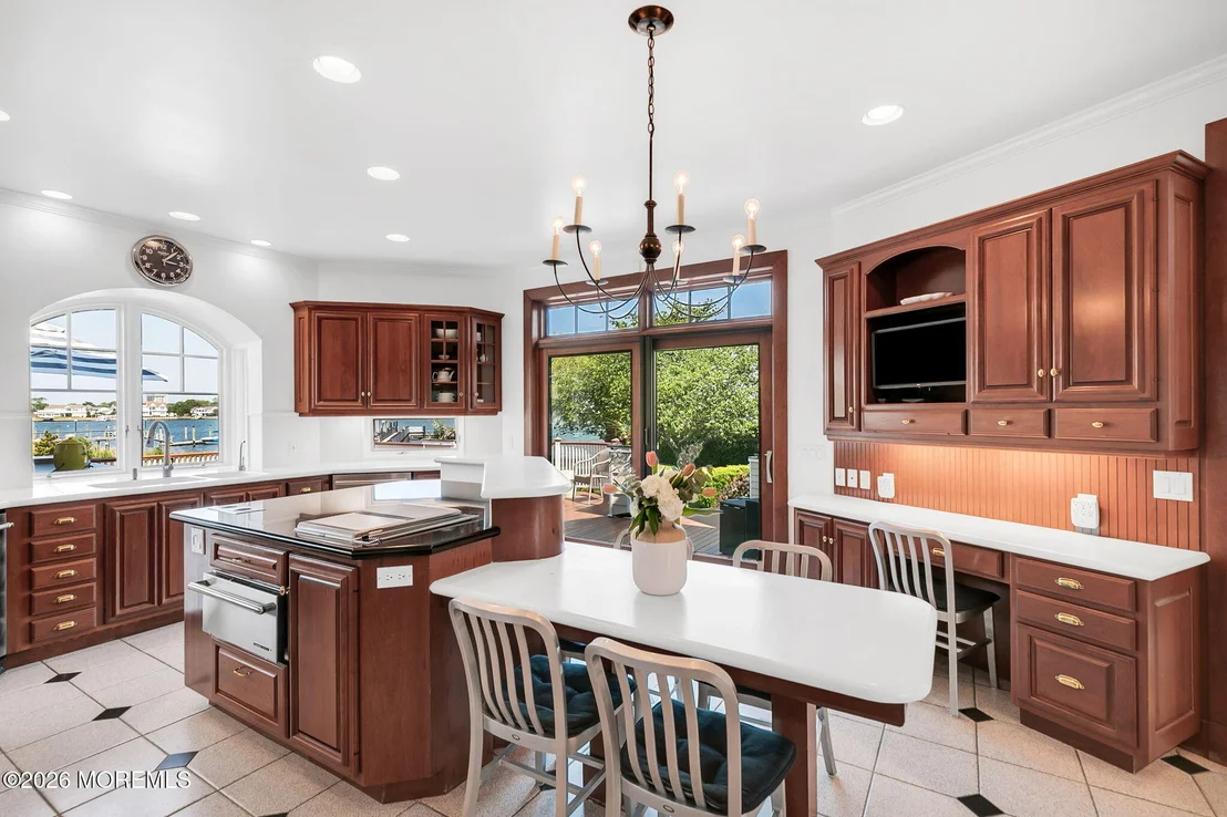 Photo of 229 Comanche Drive