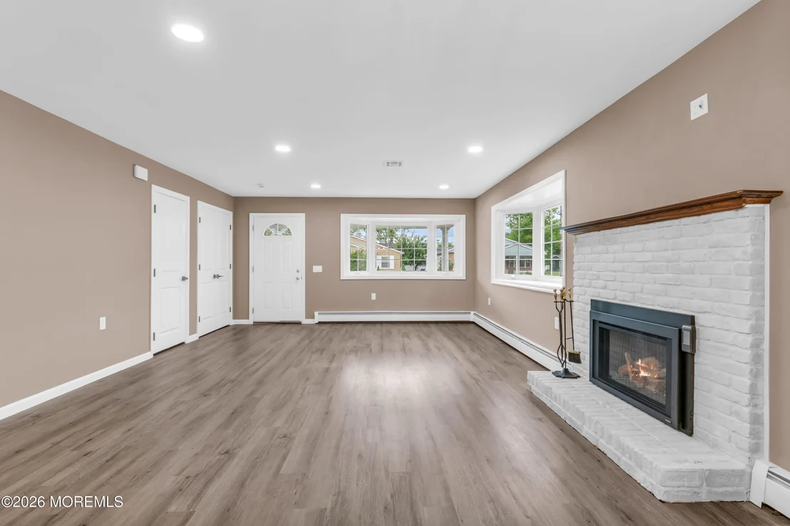 Photo of 134 Pulaski Boulevard