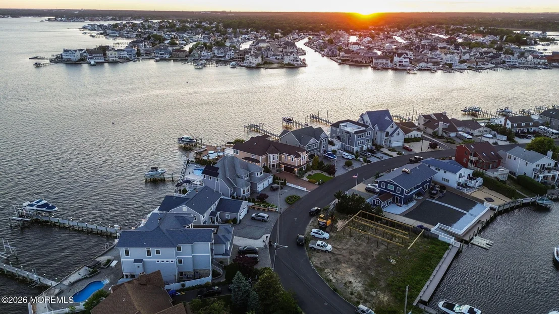 Photo of 531 Bayview Drive