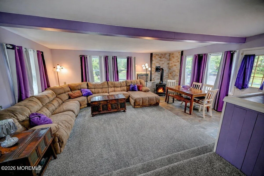 Photo of 6 Meadowbrook Drive