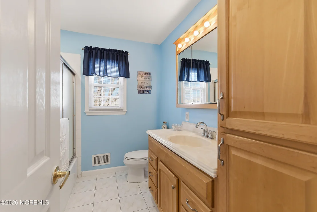 Photo of 3148 Oceanic Drive