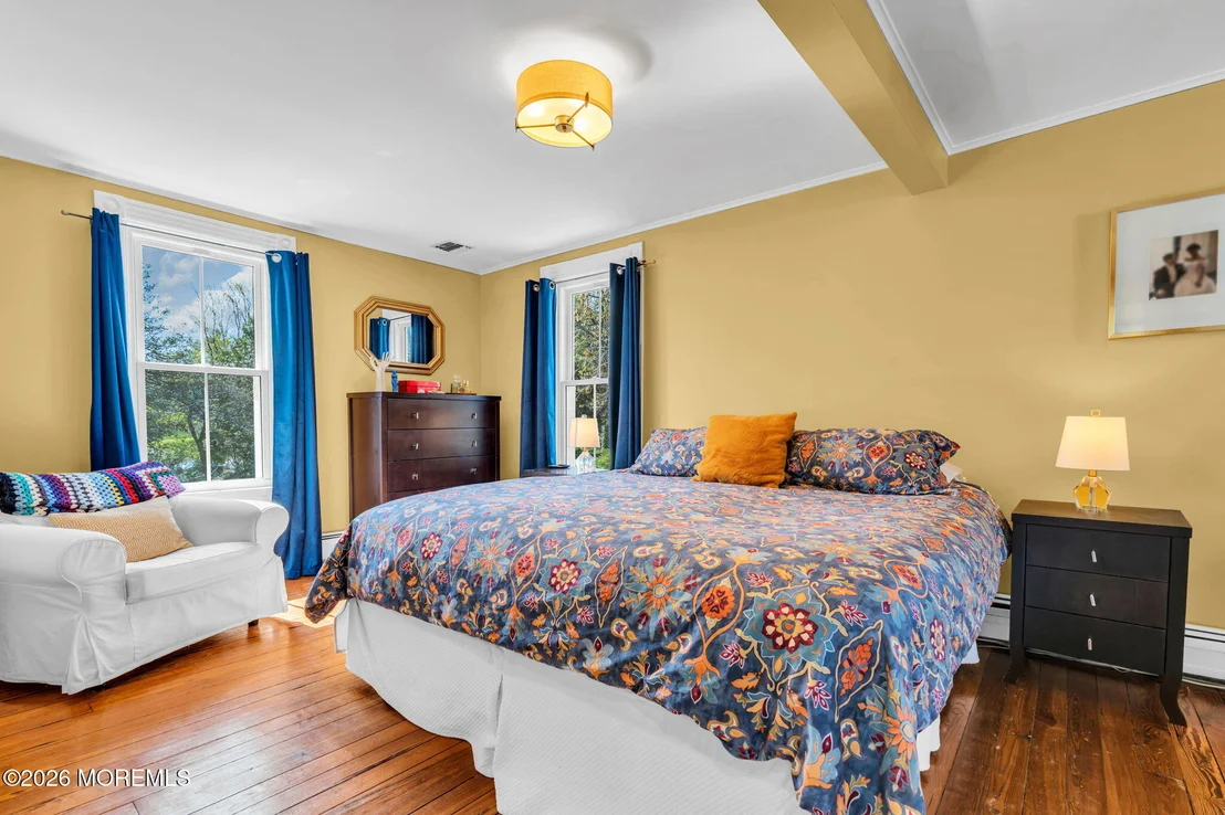 Photo of 531 Locust Point Road