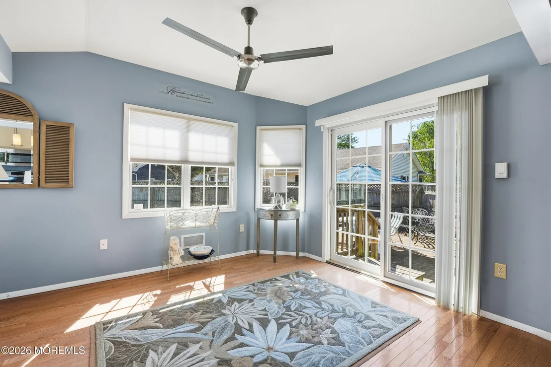 Photo of 481 Admiral Road