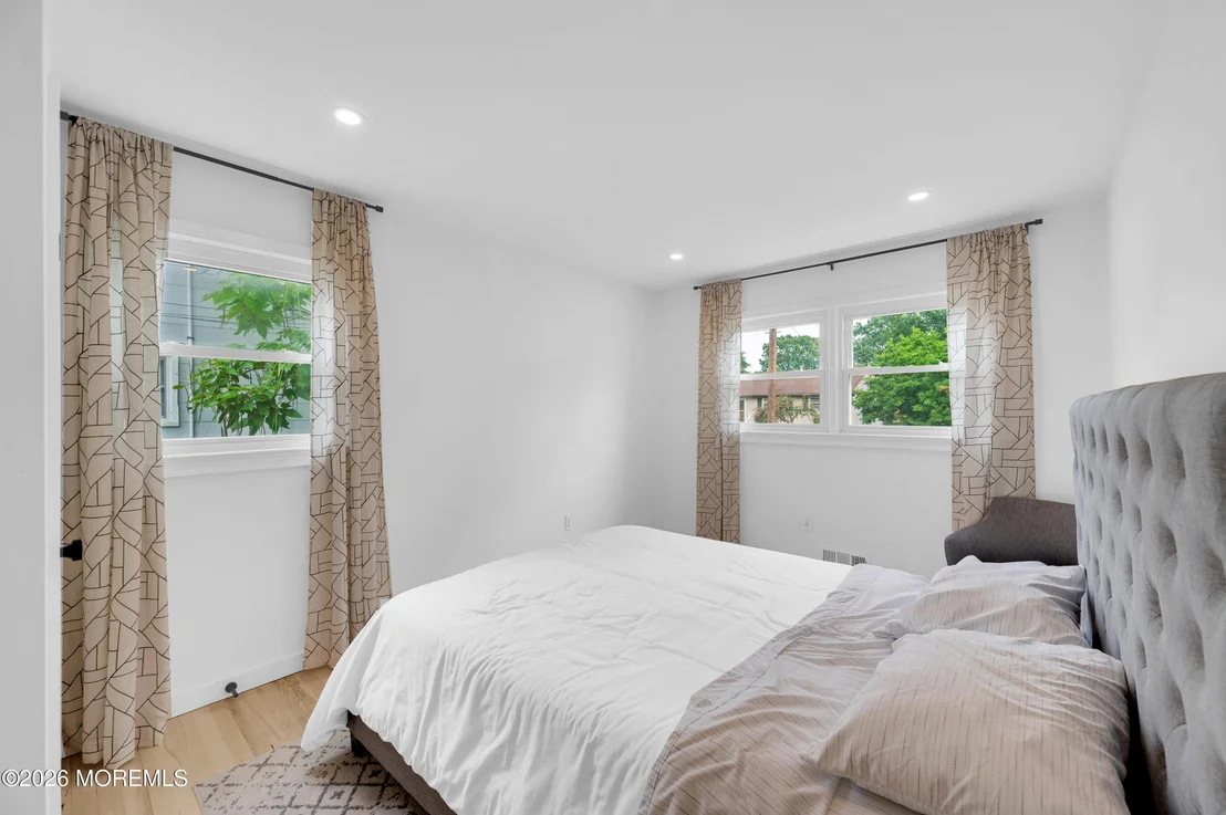 Photo of 406 Midstreams Road