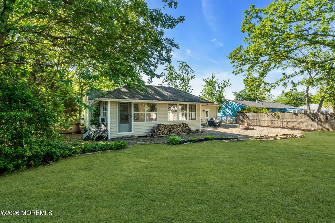 Photo of 424 Cornell Drive