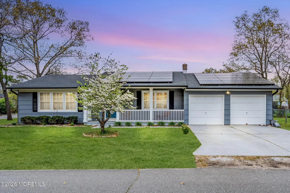 Photo of 300 Linden Avenue