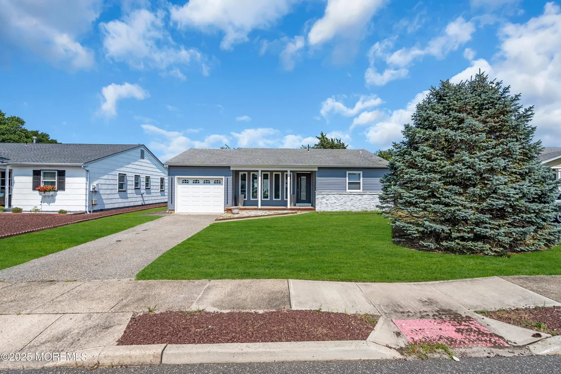 Photo of 16 Whitmore Drive