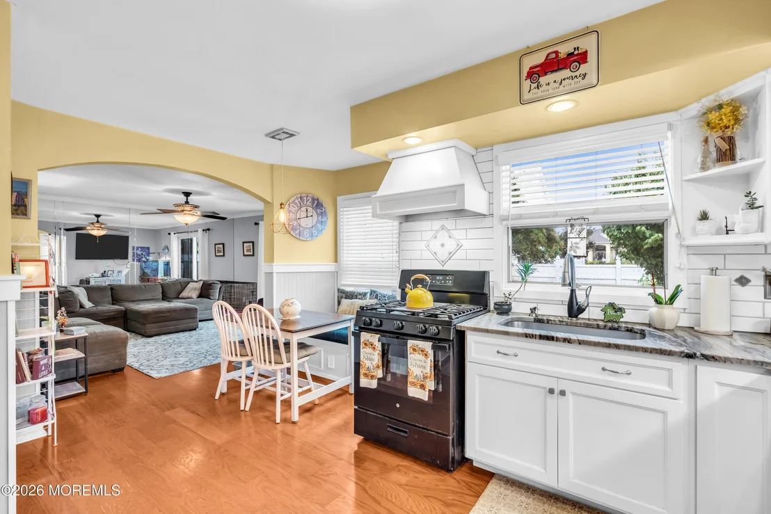 Photo of 3290 Long Point Drive
