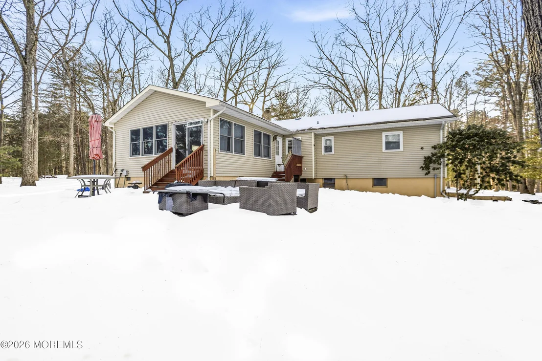 Photo of 523 Cerrina Road