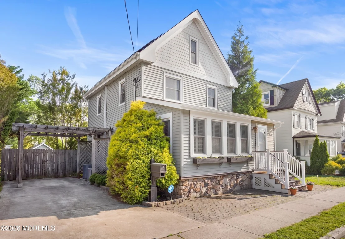 Photo of 142 Otis Avenue