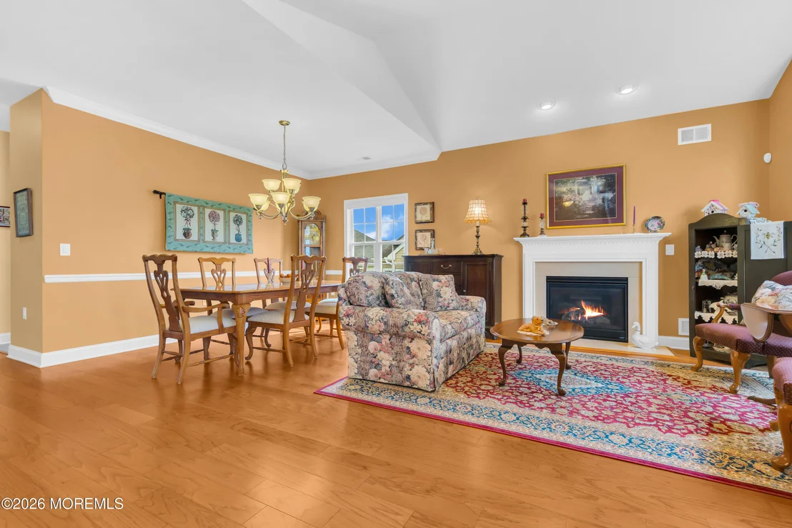 Photo of 4 Bay Head Court