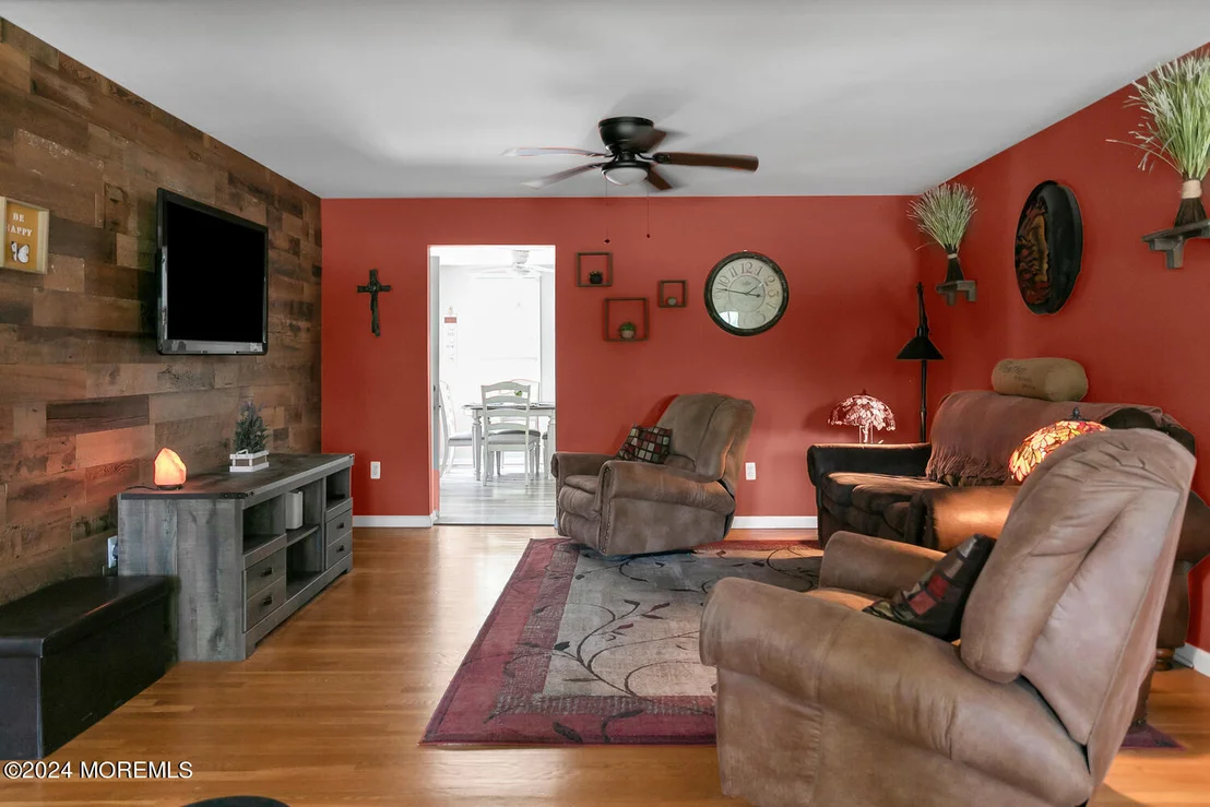 Photo of 63 Leonard Avenue