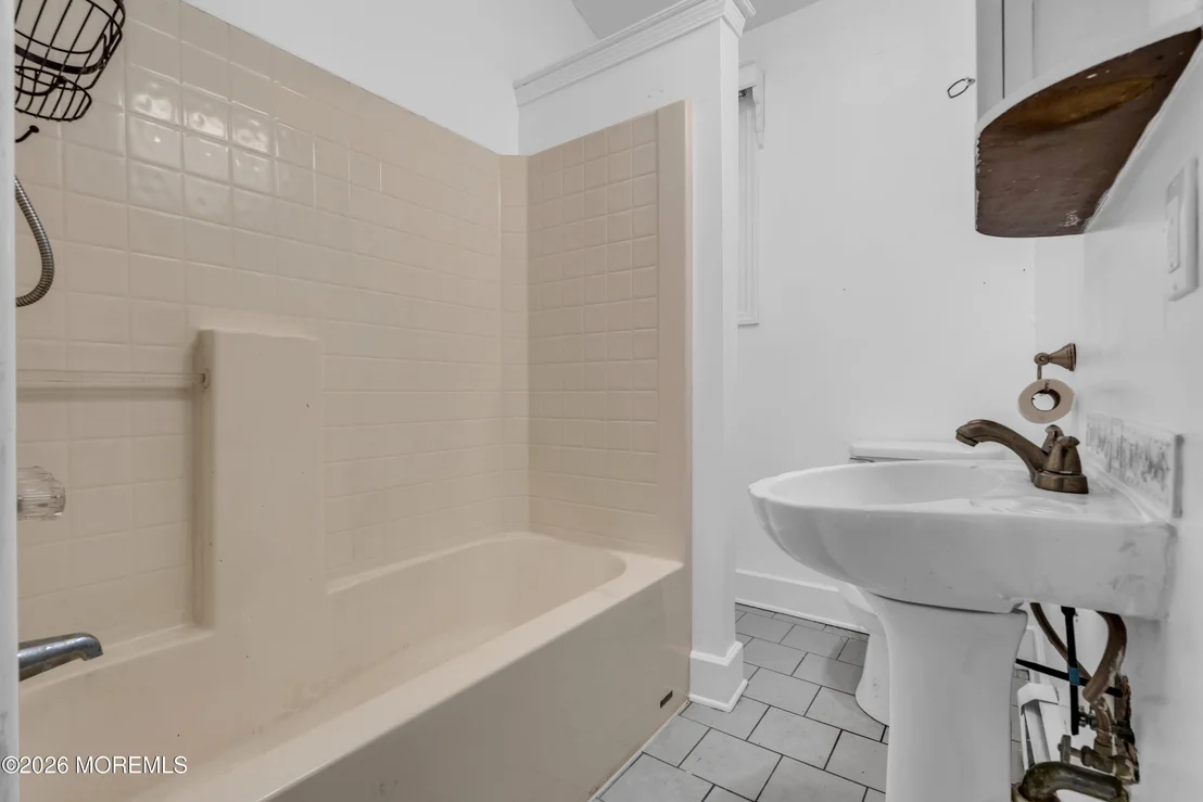 Photo of 381 Glenn Road