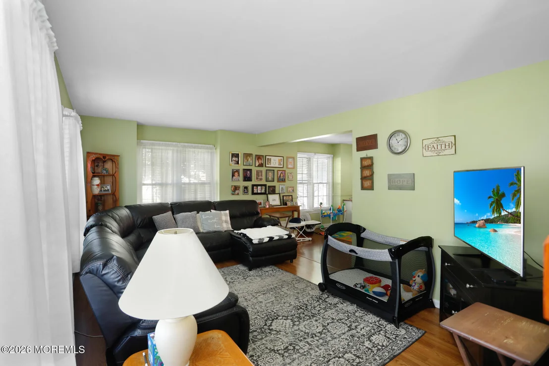 Photo of 87 Concord Circle