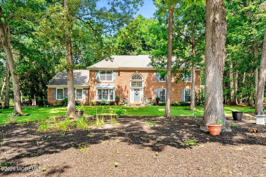 Photo of 4 Pine Tree Drive