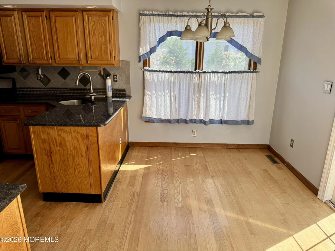 Photo of 21 Sylvan Boulevard