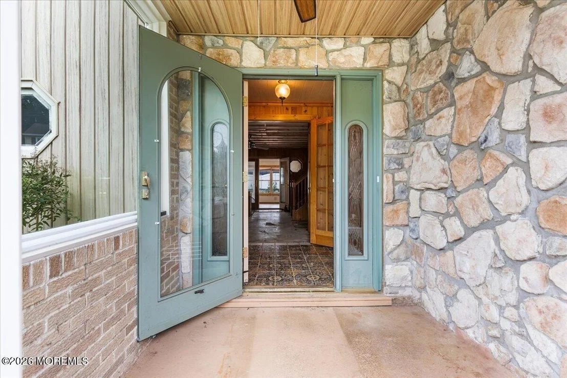 Photo of 20 Eisele Avenue