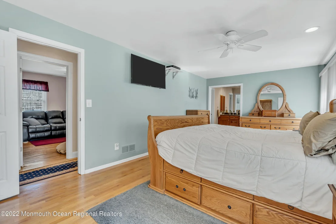 Photo of 7 Algonquin Drive