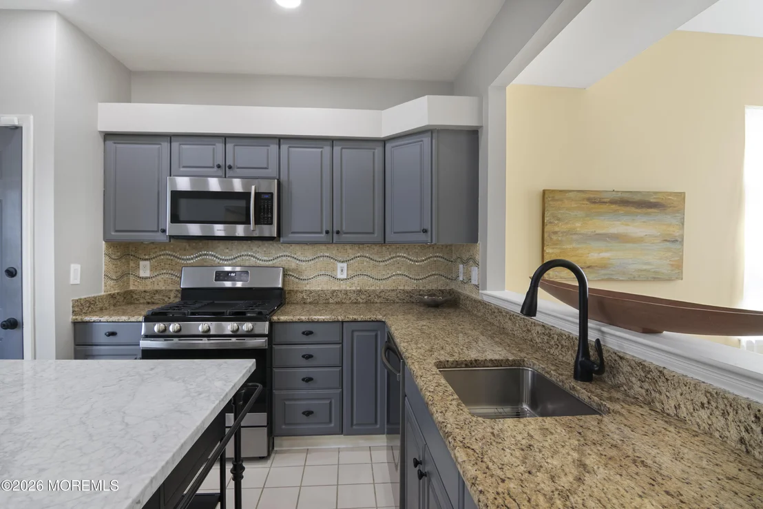 Photo of 22 Fairway Boulevard