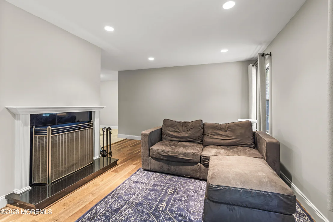 Photo of 303 Wellington PL