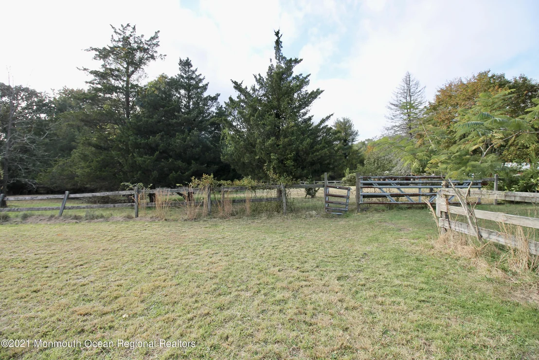 Photo of 195 Bennett Road
