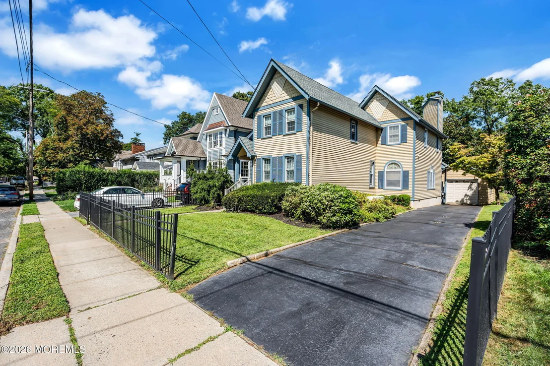 Photo of 29 1st Street