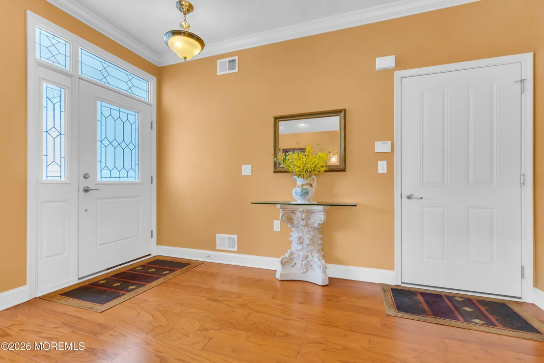 Photo of 4 Bay Head Court