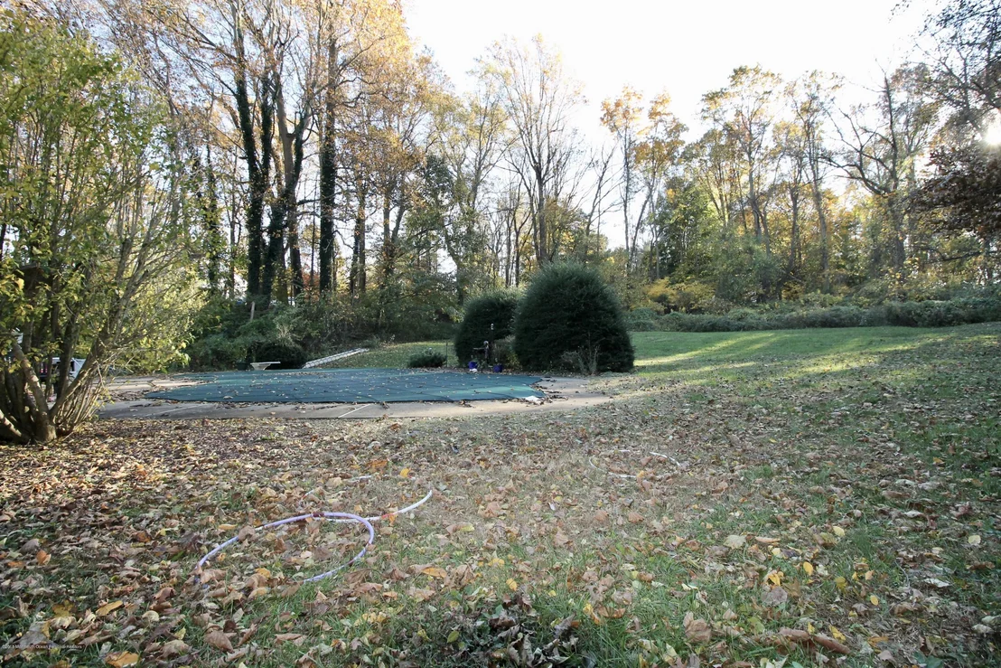 Photo of 33 Deepdale Drive