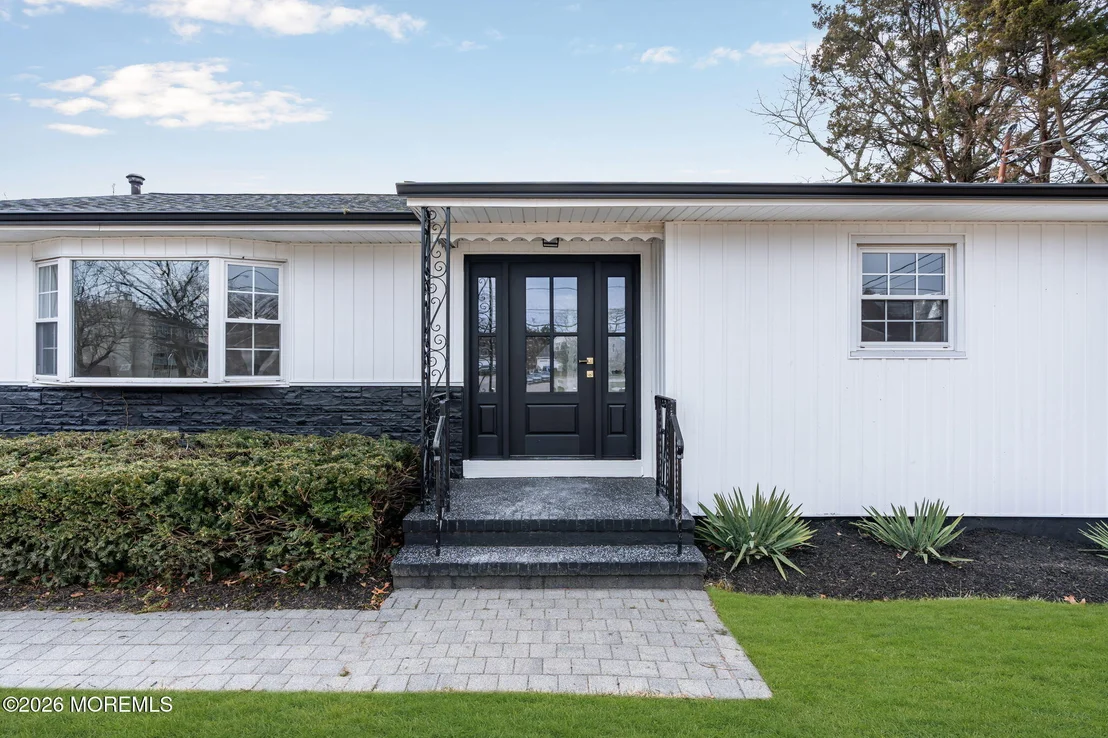 Photo of 684 Brookside Drive