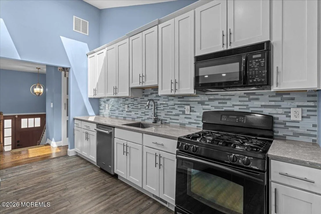 Photo of 443 Bennetts Mills Road