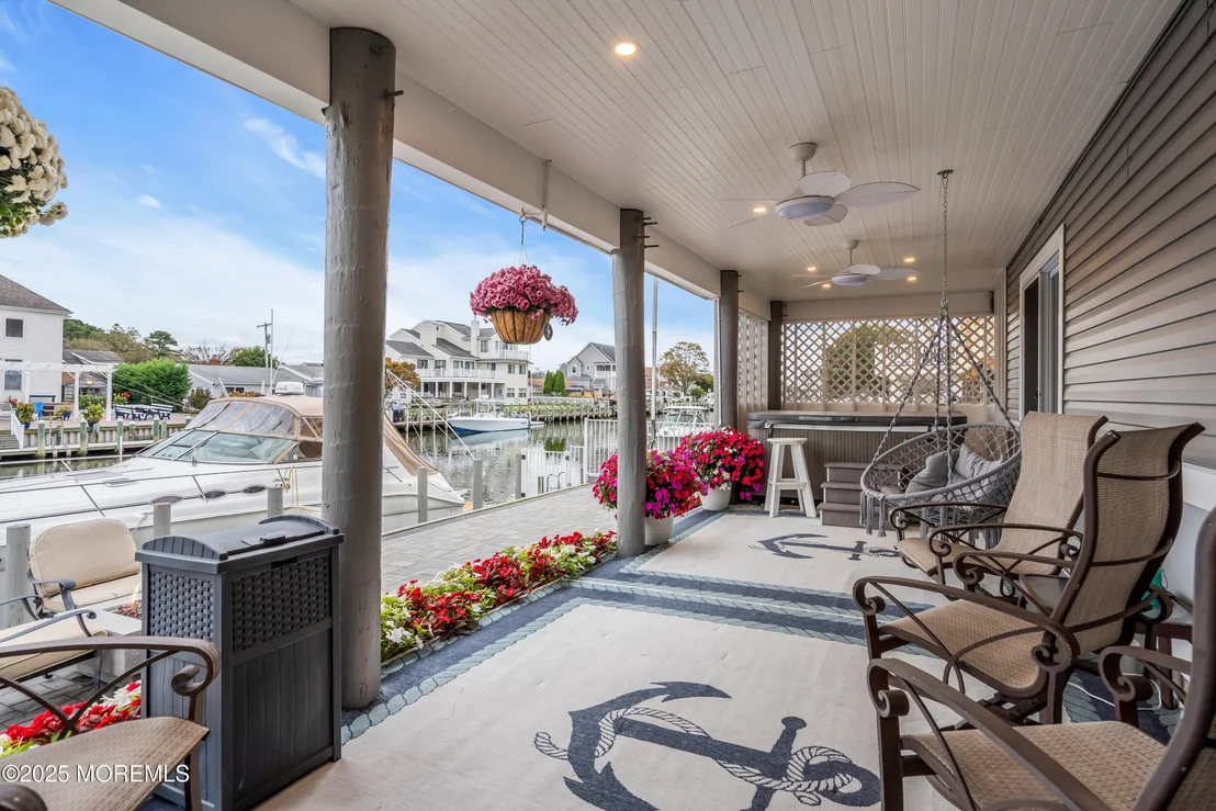 Photo of 1131 Beach Boulevard