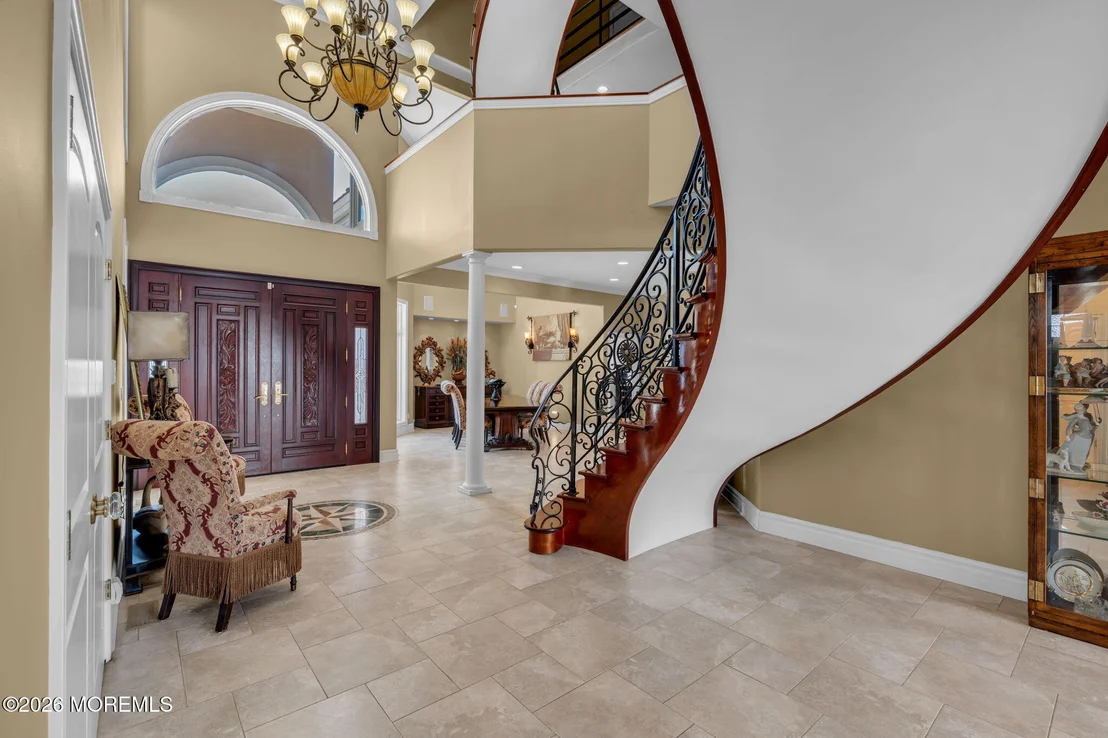 Photo of 342 Aldo Drive