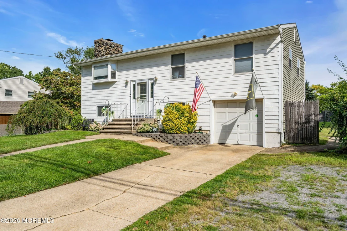 Photo of 131 Manhattan Street