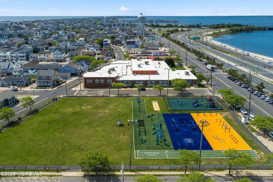 Photo of 265 Ocean Bay Boulevard