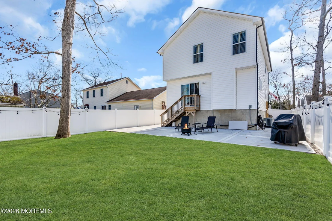 Photo of 1620 Ewart Road