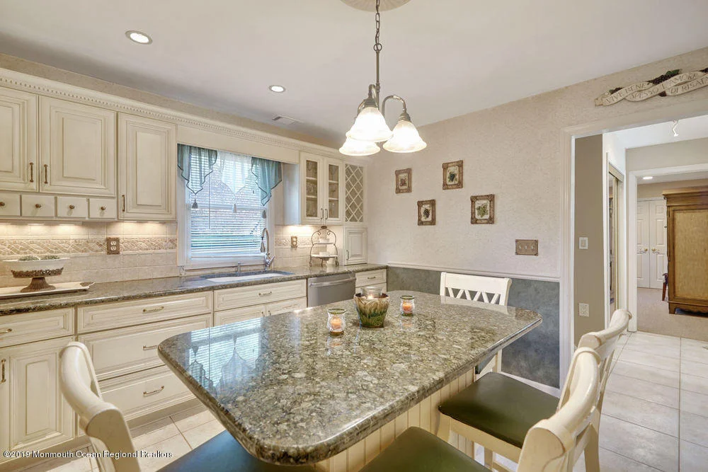Photo of 1409 Roller Road