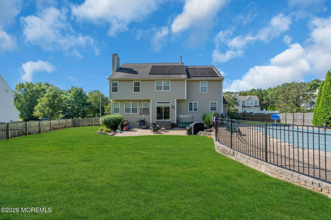 Photo of 2391 Forest Circle