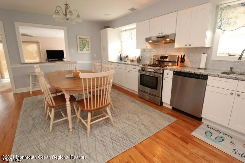Photo of 8 Rochester Drive