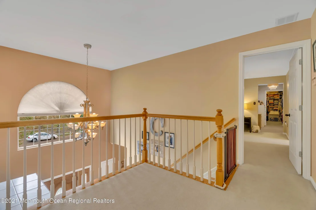 Photo of 7 River Edge Drive