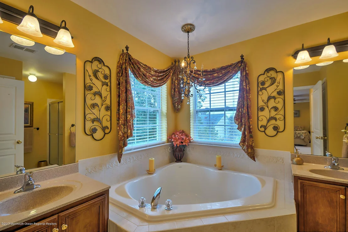 Photo of 13 Ridgeway Lane