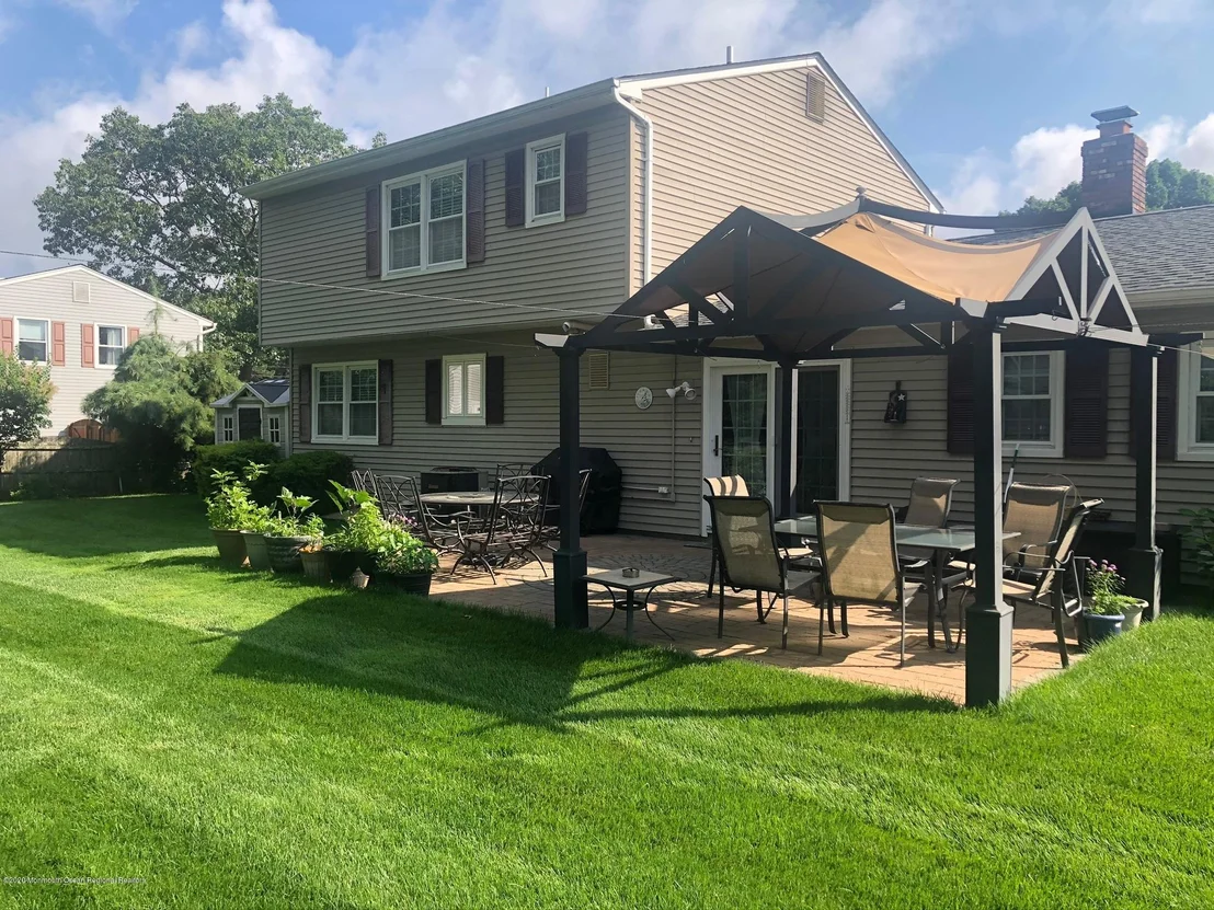 Photo of 220 Colonial Drive