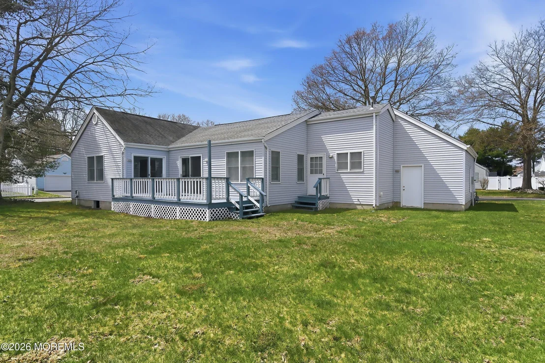Photo of 101 Foxwood Lane