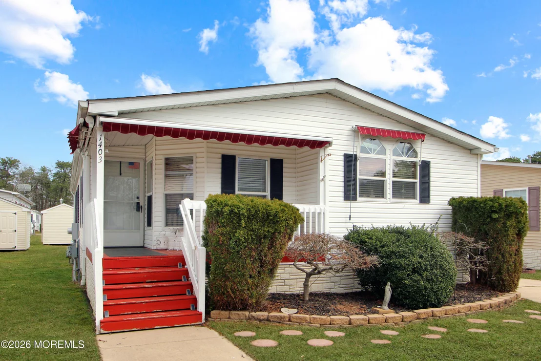 Photo of 1403 Forest Way