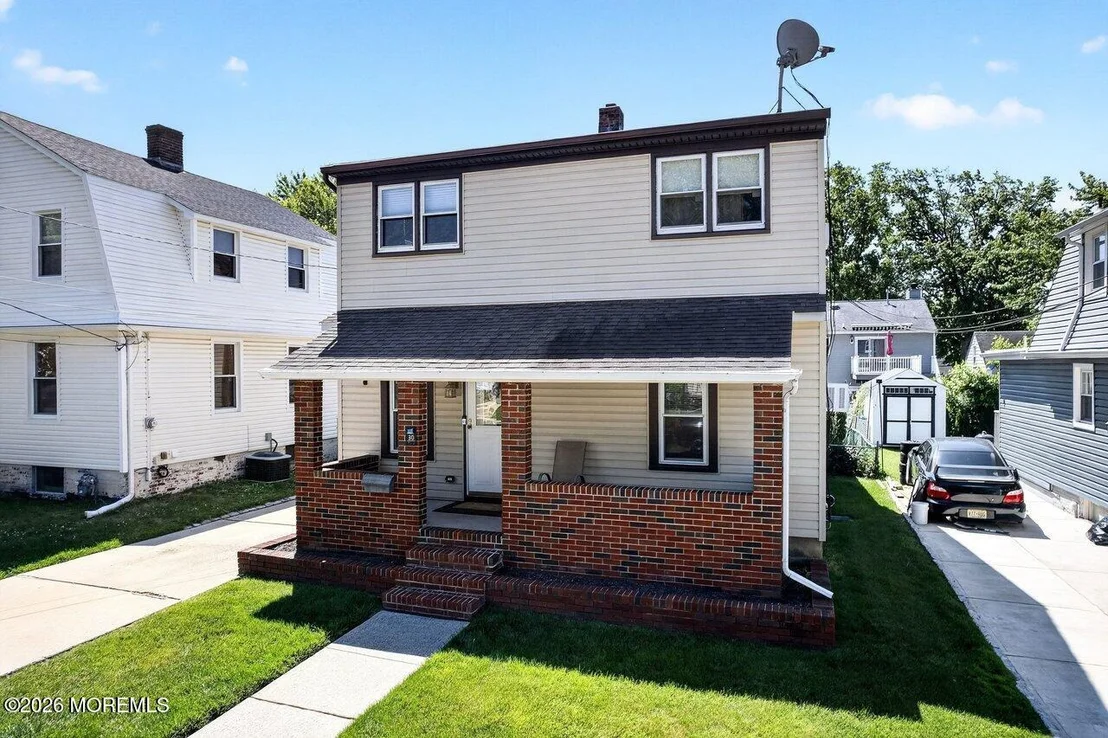 Photo of 30 Pershing Avenue