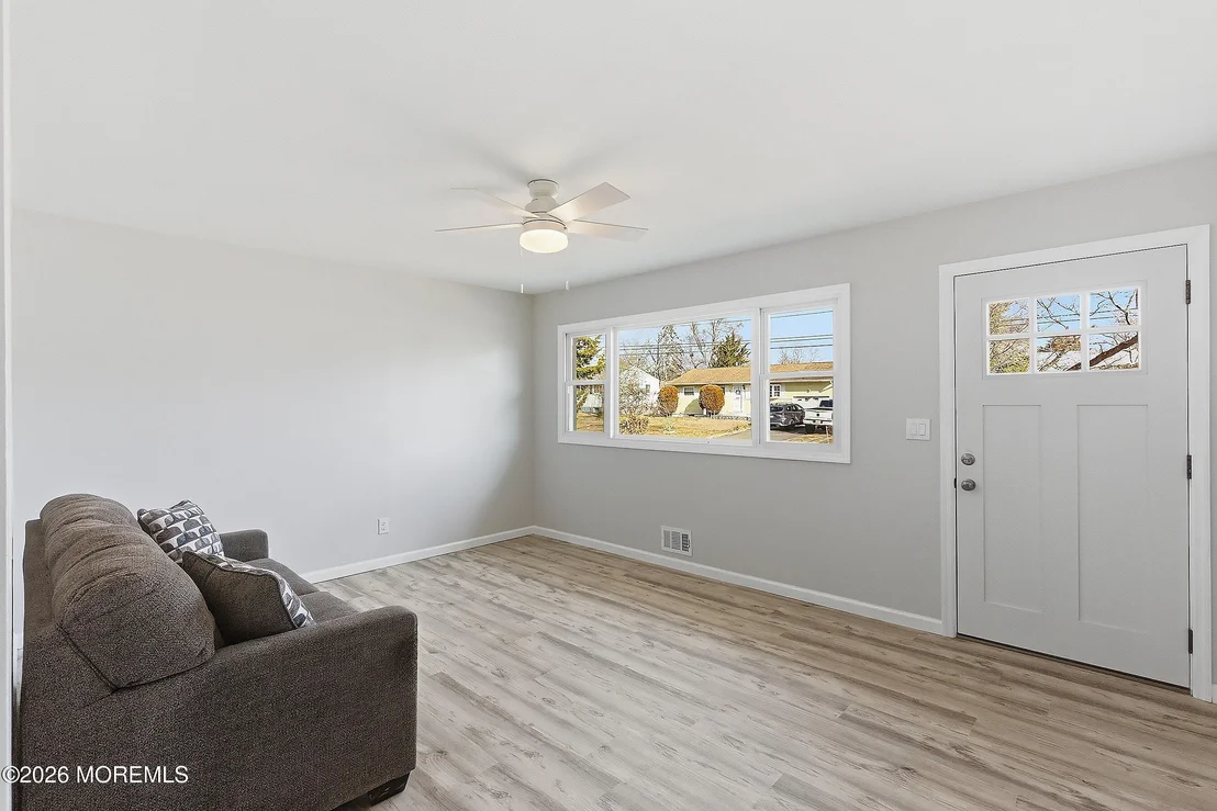 Photo of 23 Bucknell Drive