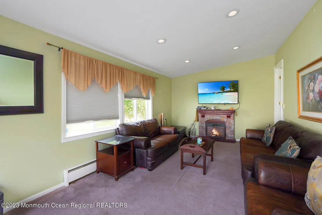 Photo of 8 Annmar Drive